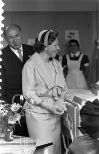 Prinses Beatrix bezoekt Friesland en Groningen, Bestanddeelnr 910-6326
