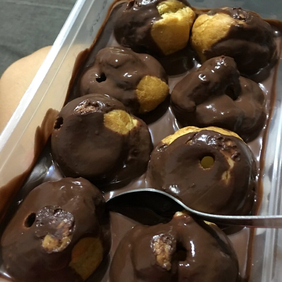 눇nothing wrong with the eating dessert