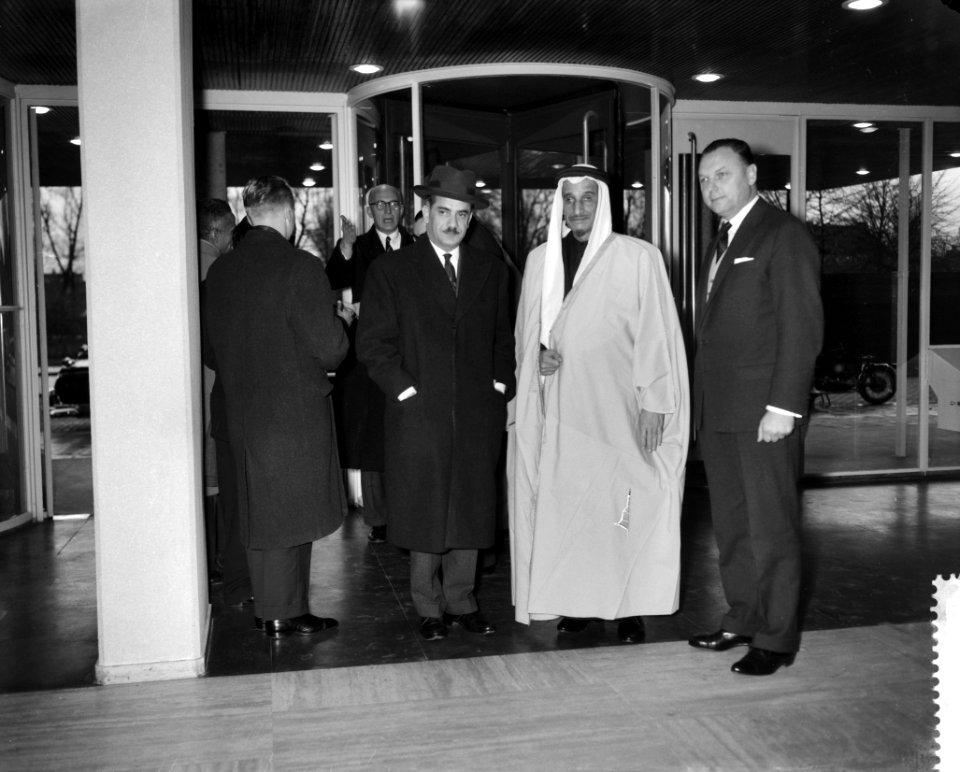 Prins Fahol al Feisal burgemeester van Riyad , hoofdstad Saoedi Arabie bezoekt P, Bestanddeelnr 910-0263