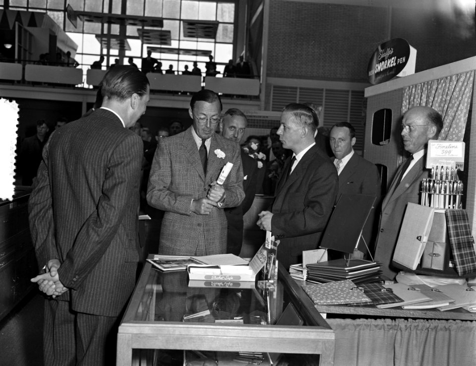 Prins Bernhard bezoekt de jaarbeurs Utrecht, Bestanddeelnr 907-3208