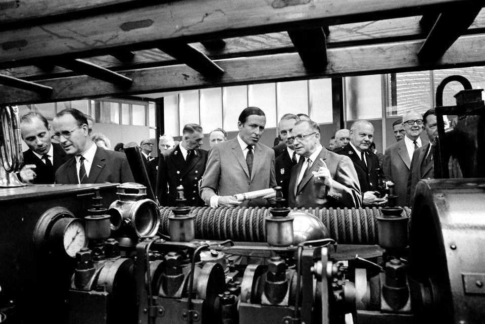 Prins Claus opent Internationale Brandweertentoonstelling 1970 in RAI, Amsterdam, Bestanddeelnr 923-5790