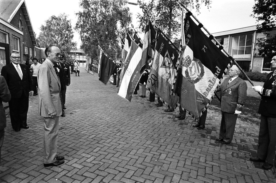 Prins Bernhard bij bijeenkomst Veteranen Legioen Nederland in Crailo Prins Bern, Bestanddeelnr 929-9360