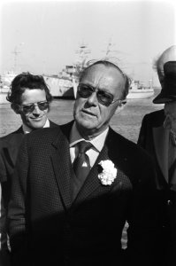 Prins Bernhard bezoekt zeilschip De Eendracht in Den Helder Prins Bernhard, Bestanddeelnr 928-5424
