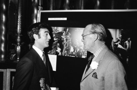 Prins Bernhard reikt hoofdprijs World Press Photo 1982 uit aan Manuel Perez Barr, Bestanddeelnr 932-0970