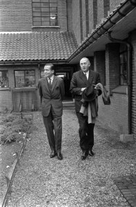 Prins Claus op werkbezoek in Twente Prins Claus, Bestanddeelnr 921-8060