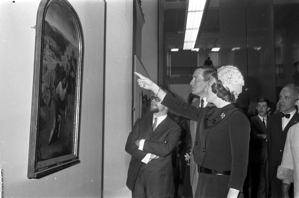 Prinses Beatrix en prins Claus op schilderijententoonstelling van Jeroen Bosch i, Bestanddeelnr 920-7112
