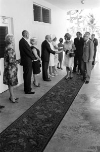 Prinses Beatrix en prins Claus op Nederlandse Antillen, Bestanddeelnr 919-3903