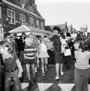 Prinses Beatrix en Prins Claus bezoeken provincie Noord-Holland (tweede dag), be, Bestanddeelnr 926-6310
