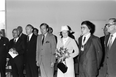 Prinses Beatrix en Prins Claus wonen openingsvergadering bij van het 20e lustrum, Bestanddeelnr 929-9028