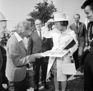 Prinses Beatrix en Prins Claus bezoeken provincie Noord-Holland (derde dag), bez, Bestanddeelnr 926-6324