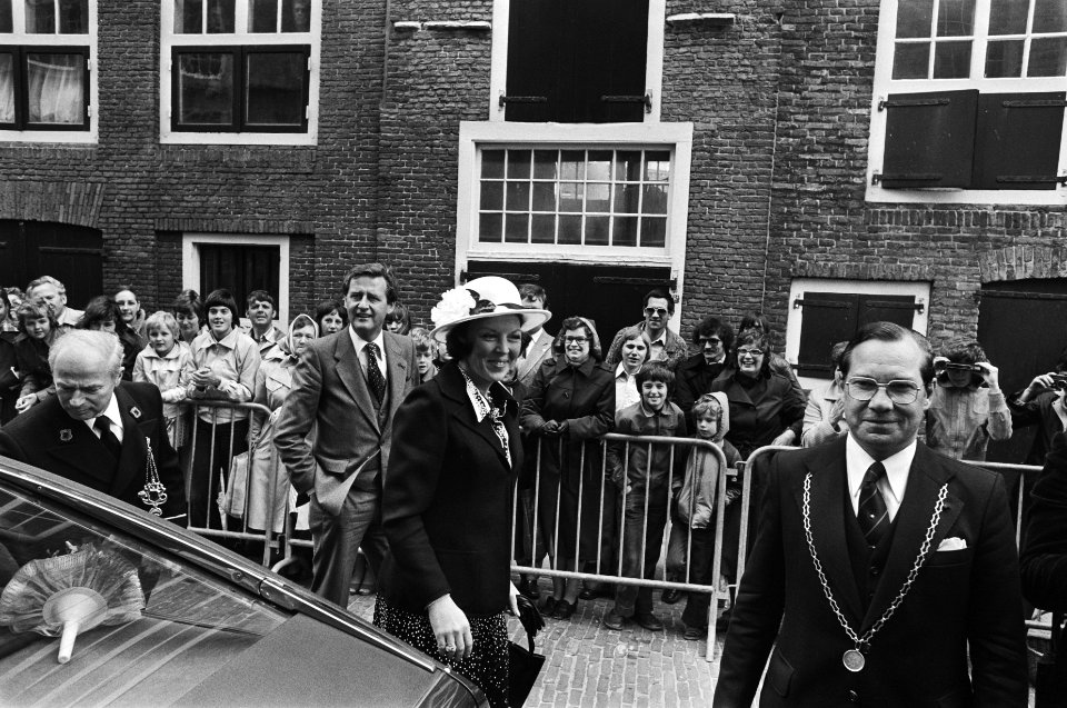 Prinses Beatrix en Prins Claus bezoeken Schouwen Duiveland aankomst Midden, H, Bestanddeelnr 929-7113