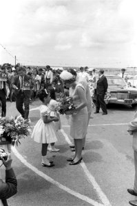 Prinses Beatrix en prins Claus bezoeken Nederlandse Antillen, Imeldahof te Noord, Bestanddeelnr 919-4052