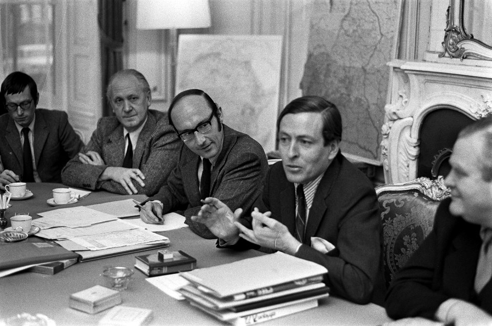 Prins Claus geeft persconferentie in Paleis Noordeinde over reis naar Afrika, Bestanddeelnr 926-1739