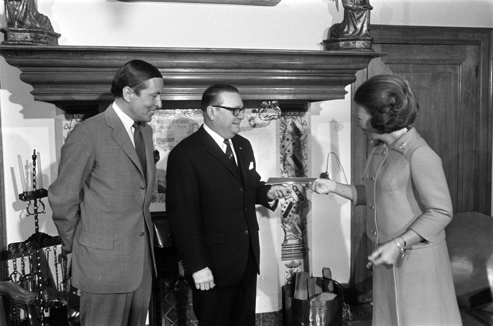 Prinses Beatrix en prins Claus hebben het laatste deel van het nationale huwelij, Bestanddeelnr 922-2431