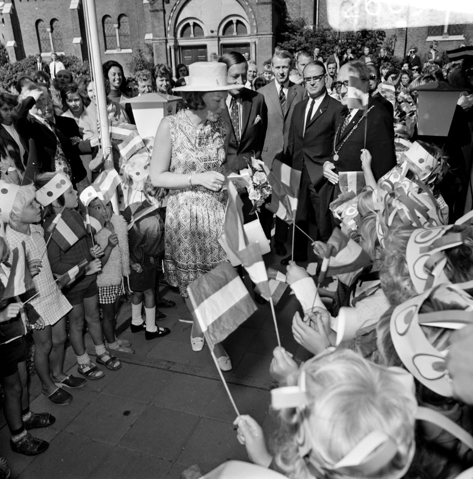 Prinses Beatrix en Prins Claus bezoeken provincie Noord-Holland (derde dag), bez, Bestanddeelnr 926-6321