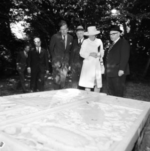 Prinses Beatrix en Prins Claus bezoeken provincie Noord-Holland (derde dag), bez, Bestanddeelnr 926-6329