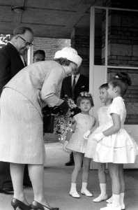 Prinses Beatrix opende clubgebouw studentenclub in Wageningen, enkele studenten , Bestanddeelnr 914-0756
