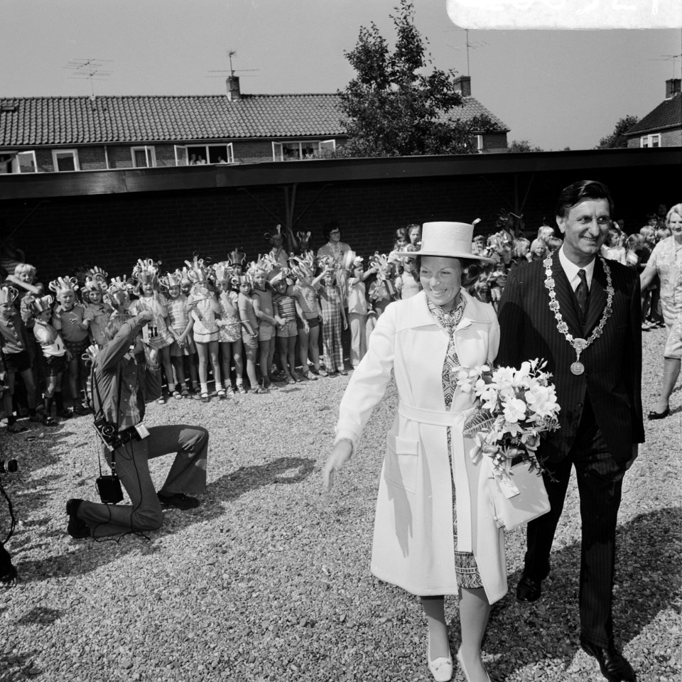 Prinses Beatrix en Prins Claus bezoeken provincie Noord-Holland (derde dag), bez, Bestanddeelnr 926-6327