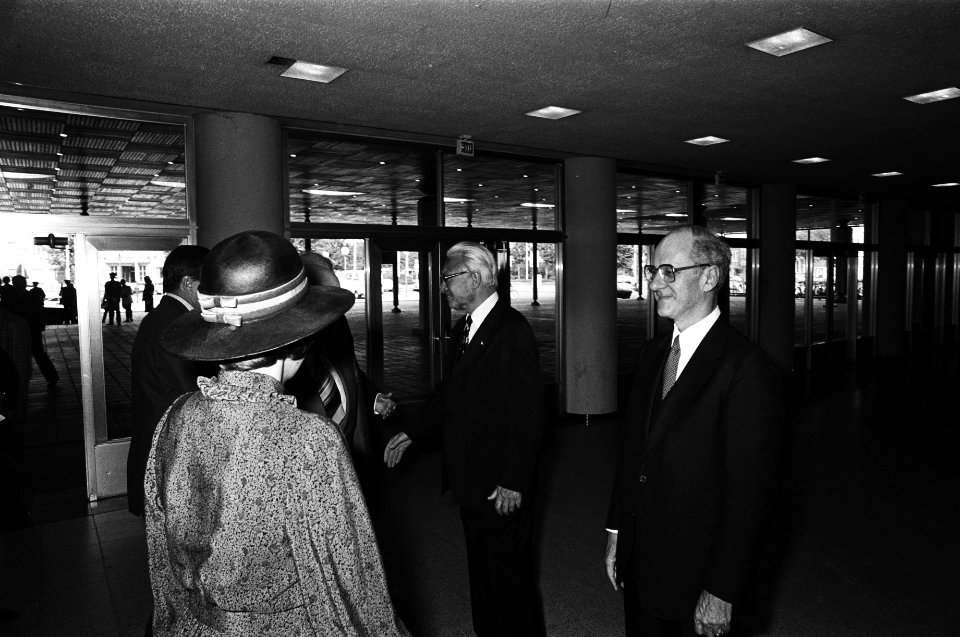 Prinses Beatrix en Prins Claus aanwezig bij 125-jarig bestaan van de Kamer van K, Bestanddeelnr 929-9104