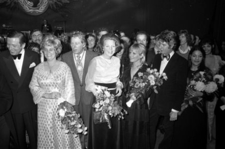 Prinses Beatrix en Prins Claus wonen het Uniceffeest bij in het Congresgebouw De, Bestanddeelnr 925-1284