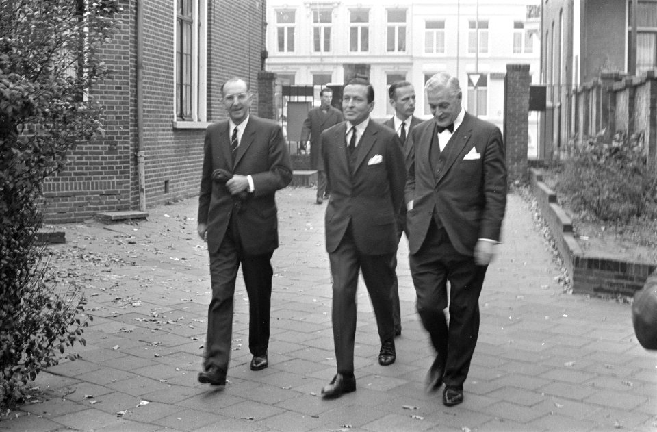 Prins Claus bezoekt School voor Journalistiek te Utrecht, Bestanddeelnr 921-8478