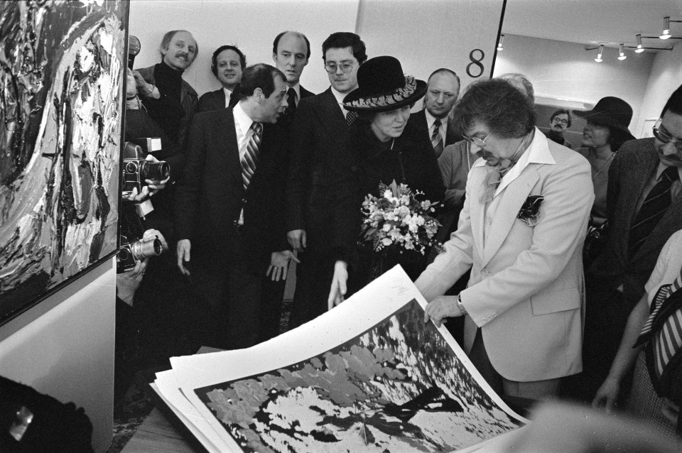 Prinses Beatrix met Karel Appel, Bestanddeelnr 929-1043