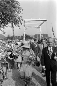 Prinses Beatrix en Prins Claus bezoeken gemeenten in Plassegebied in Zuid Hollan, Bestanddeelnr 928-7593