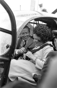 Prinses Beatrix en prins Claus brachten bezoek aan de Lauwerszeewerken. Prins Cl, Bestanddeelnr 921-4121