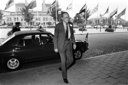 Prins Bernhard opent Nederlands-Duits Mijnbouwdeskundig Congres in Congresgebouw, Bestanddeelnr 928-7960