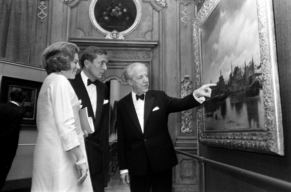 Prinses Beatrix en prins Claus bij opening Vermeer-tentoonstelling te Den Haag ,, Bestanddeelnr 919-2852