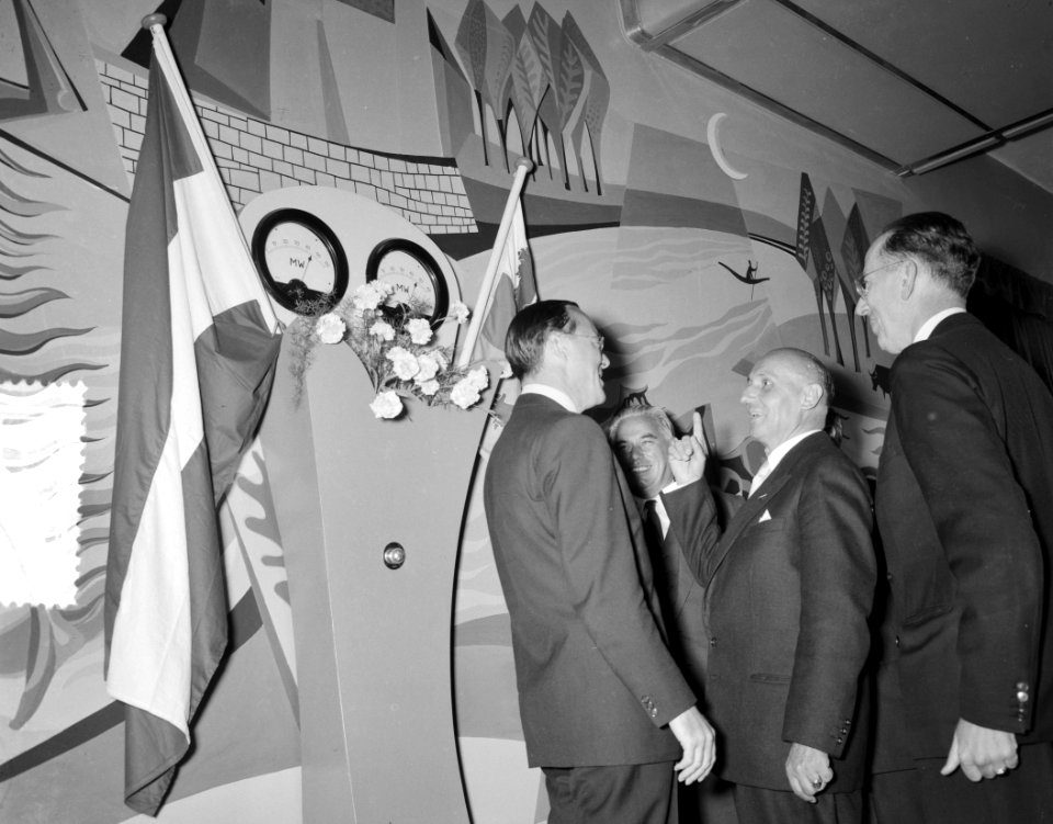 Prins Bernhard opent Maas Centrale, Bestanddeelnr 907-3142