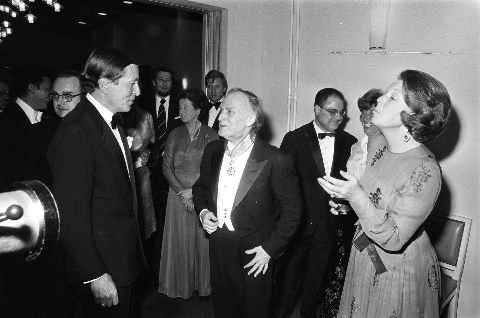 Prinses Beatrix en Prins Claus bij concert 60-jarige violist Yekudi Menukin in A, Bestanddeelnr 928-5392