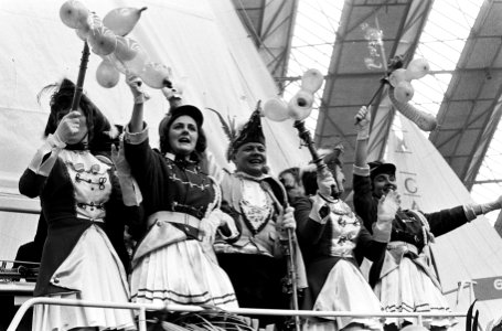 Prins Carnaval van Beneden Leeuwen op de Hiswa in de RAI te Amsterdam, Bestanddeelnr 914-9973