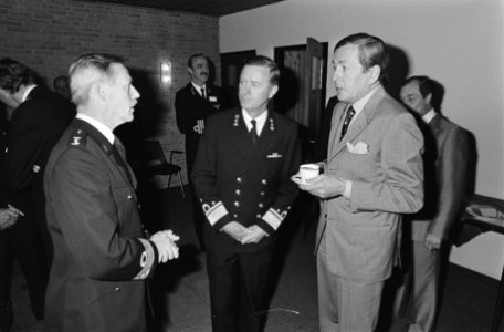 Prins Claus en Minister de Geus (def) woonden studiedag bij t.g.v. twaalfde lust, Bestanddeelnr 931-3977