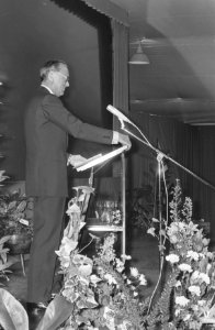 Prins Bernhard opent nieuw gebouw van Merck, Scharp en Dohme te Haarlem, Bestanddeelnr 934-6580