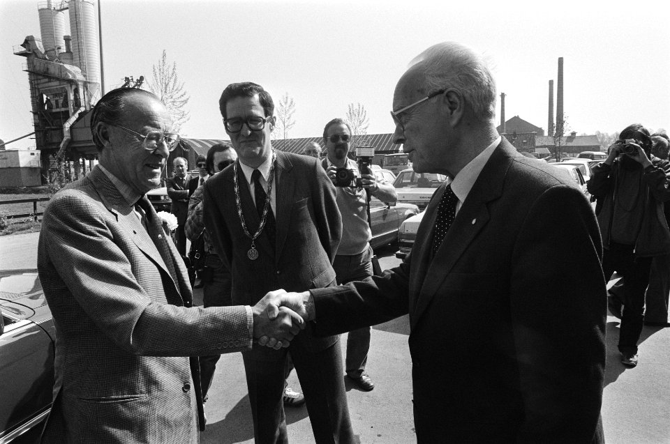 Prins Bernhard woont dertigste jaarvergadering bij van Stichting Nederlands Expo, Bestanddeelnr 932-1520