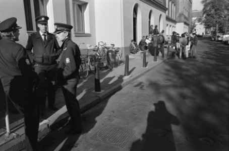Proces krakers Schaepmanstraat in Amsterdam politie en symphatisanten voor gere, Bestanddeelnr 934-0908