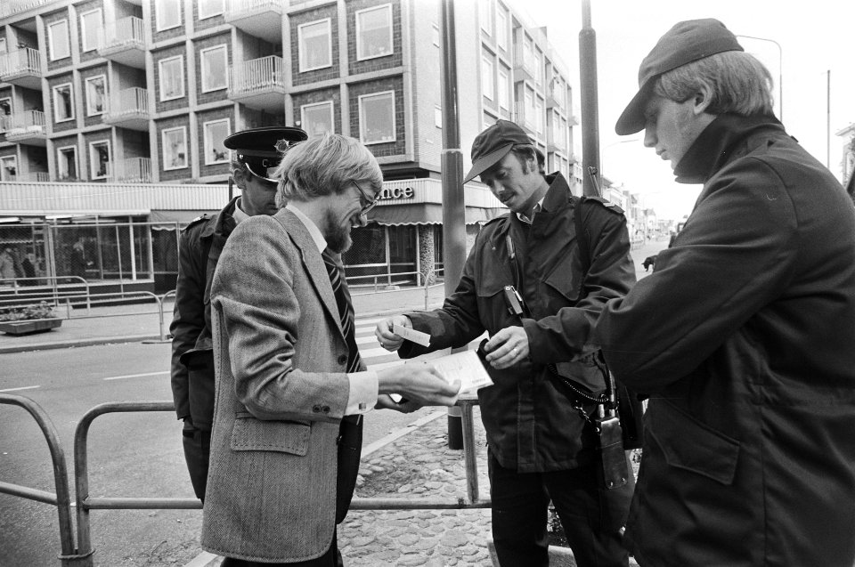 Proces tegen Zuidmolukkers in Assen broodjes voor militairen, Bestanddeelnr 929-3408