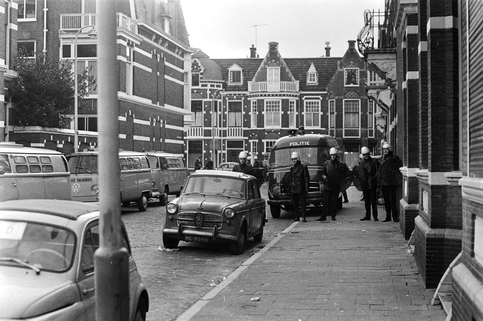 Proces tegen drieendertig Zuidmolukkers die residentie Indonesische Ambassade be, Bestanddeelnr 924-0964
