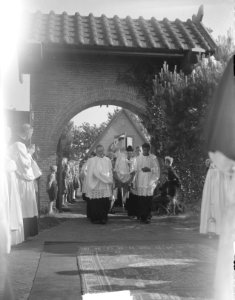 Processie Abdij te Egmond met Meyer Huibers, Bestanddeelnr 904-0205