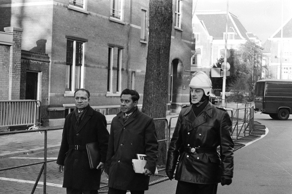 Proces tegen drieendertig Zuidmolukkers die residentie Indonesische Ambassade be, Bestanddeelnr 924-0961