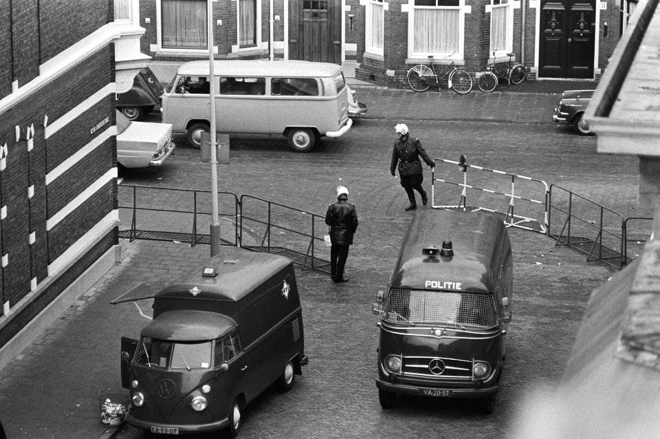 Proces tegen drieendertig Zuidmolukkers die residentie Indonesische Ambassade be, Bestanddeelnr 924-0958