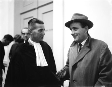 Proces Tom Manders tegen imitators, met zijn raadsman mr. G. H. Steyn, Bestanddeelnr 908-9685