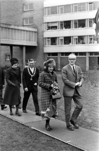 Prinses Margriet opent revalidatiecentrum Brabantpark Mytylschool in Breda, Bestanddeelnr 924-1985