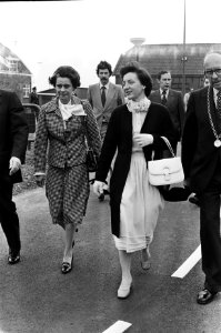 Prinses Margriet opent verpleegtehuis De Rustenburg Bergschehoek, Bestanddeelnr 929-7107