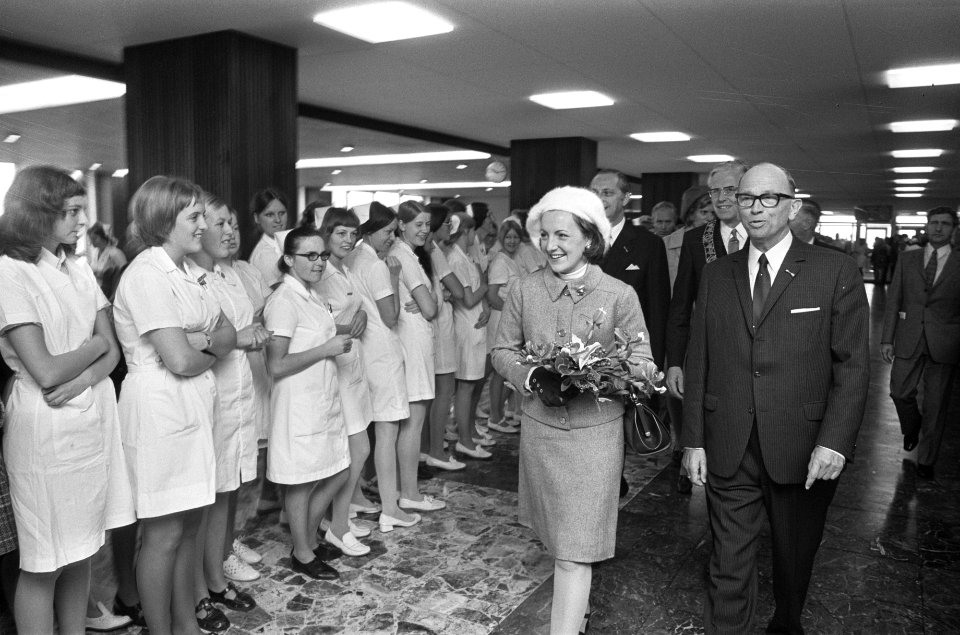 Prinses Margriet opent Sophia Ziekenhuis te Zwolle, Bestanddeelnr 925-9574
