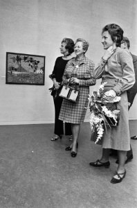 Prinses Margriet tijdens een rondgang over de tentoonstelling, Bestanddeelnr 924-4399