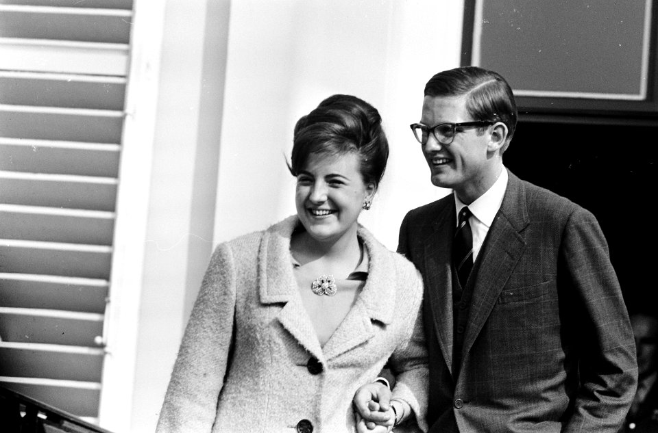 Prinses Margriet verloofd, Prinses Margriet en Pieter van Vollenhoven (kop), Bestanddeelnr 917-5222