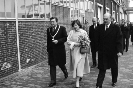 Prinses Margriet verricht doop en tewaterlating van de ZEELANDIA in Krimpen aa, Bestanddeelnr 930-7264