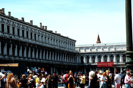 Procuratie-Nuove-Venice-20050524-026
